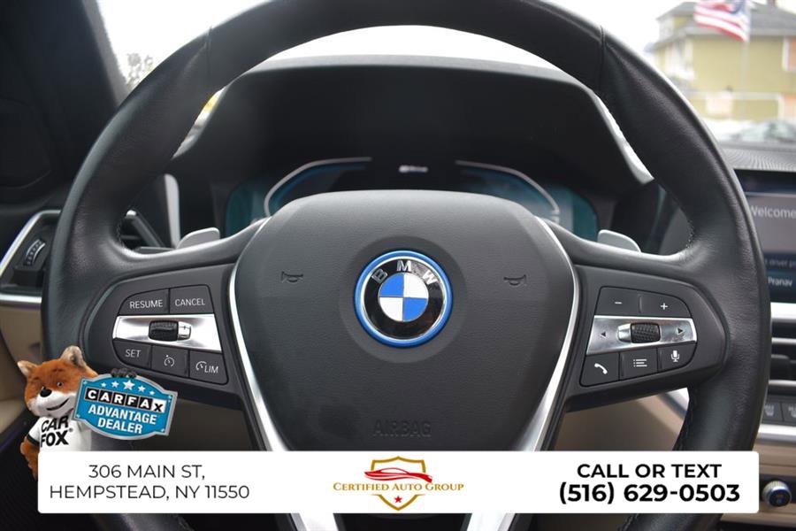 Used 2022 BMW 330e w/ Premium Package image 14