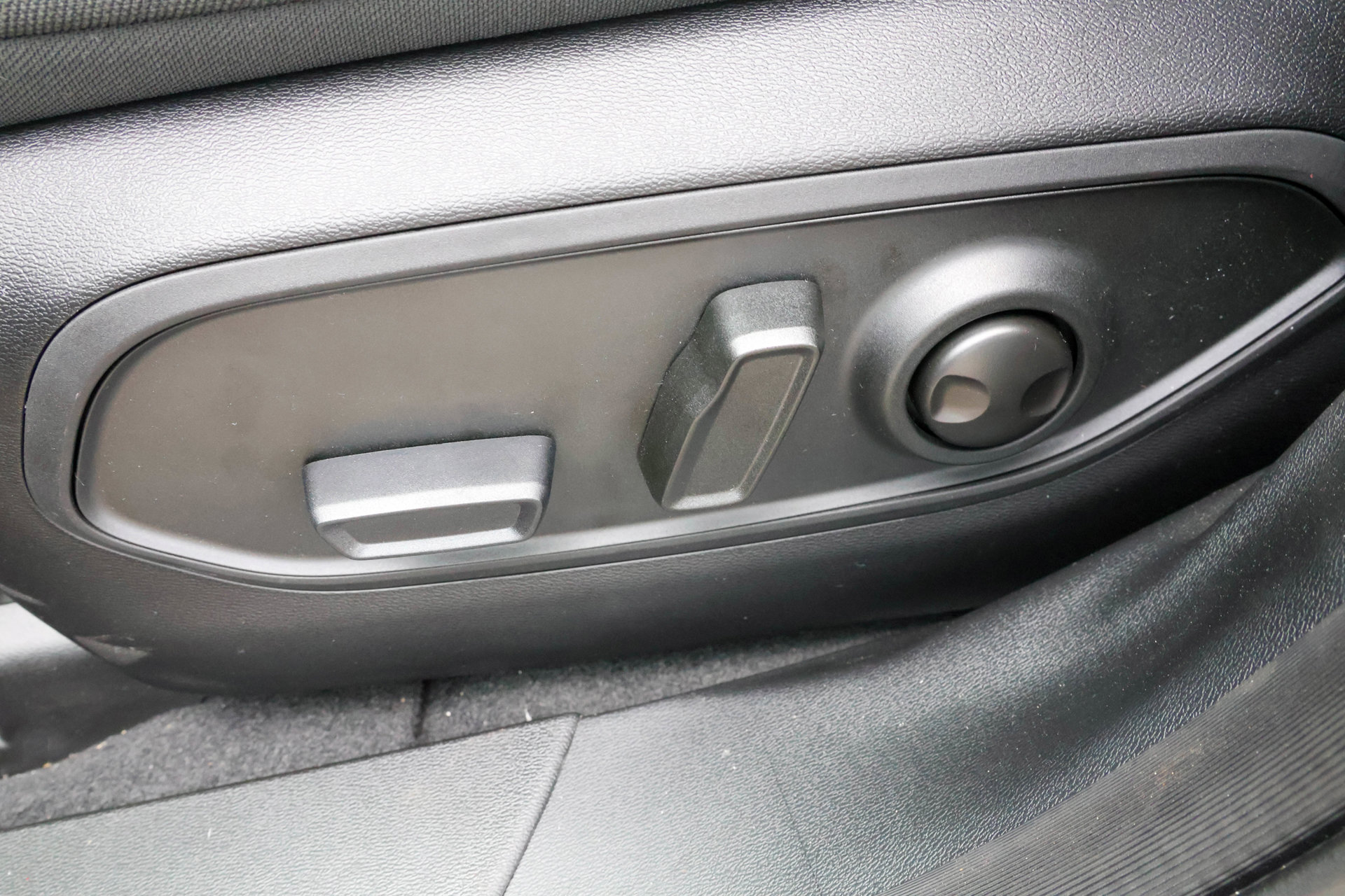 New 2026 Jeep Cherokee Laredo AWD/4WD image 6