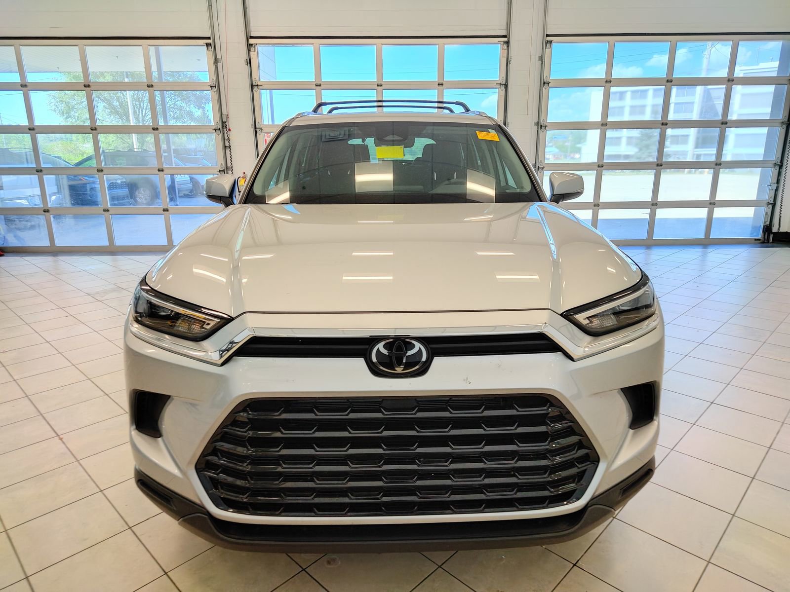 Used 2024 Toyota Grand Highlander XLE image 10