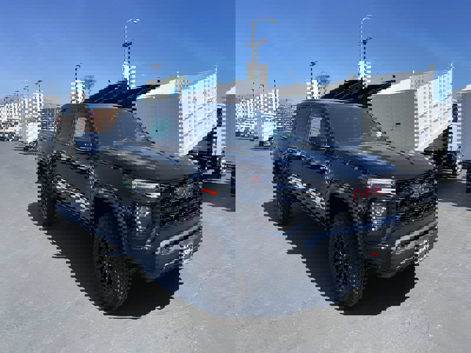 New 2026 GMC Canyon Elevation w/ Convenience Package image 3