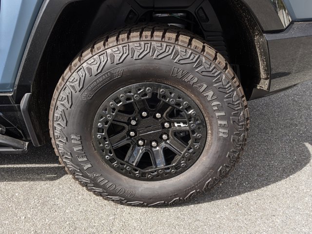 New 2024 GMC Hummer EV 3X w/ Omega Edition image 10