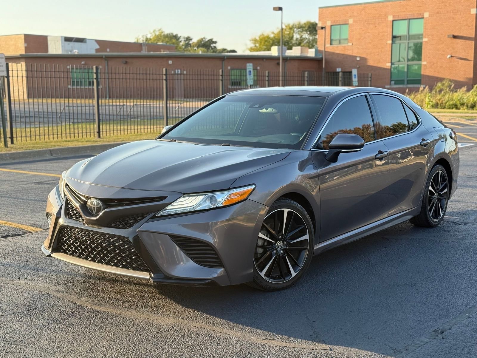 Used 2020 Toyota Camry XSE image 1