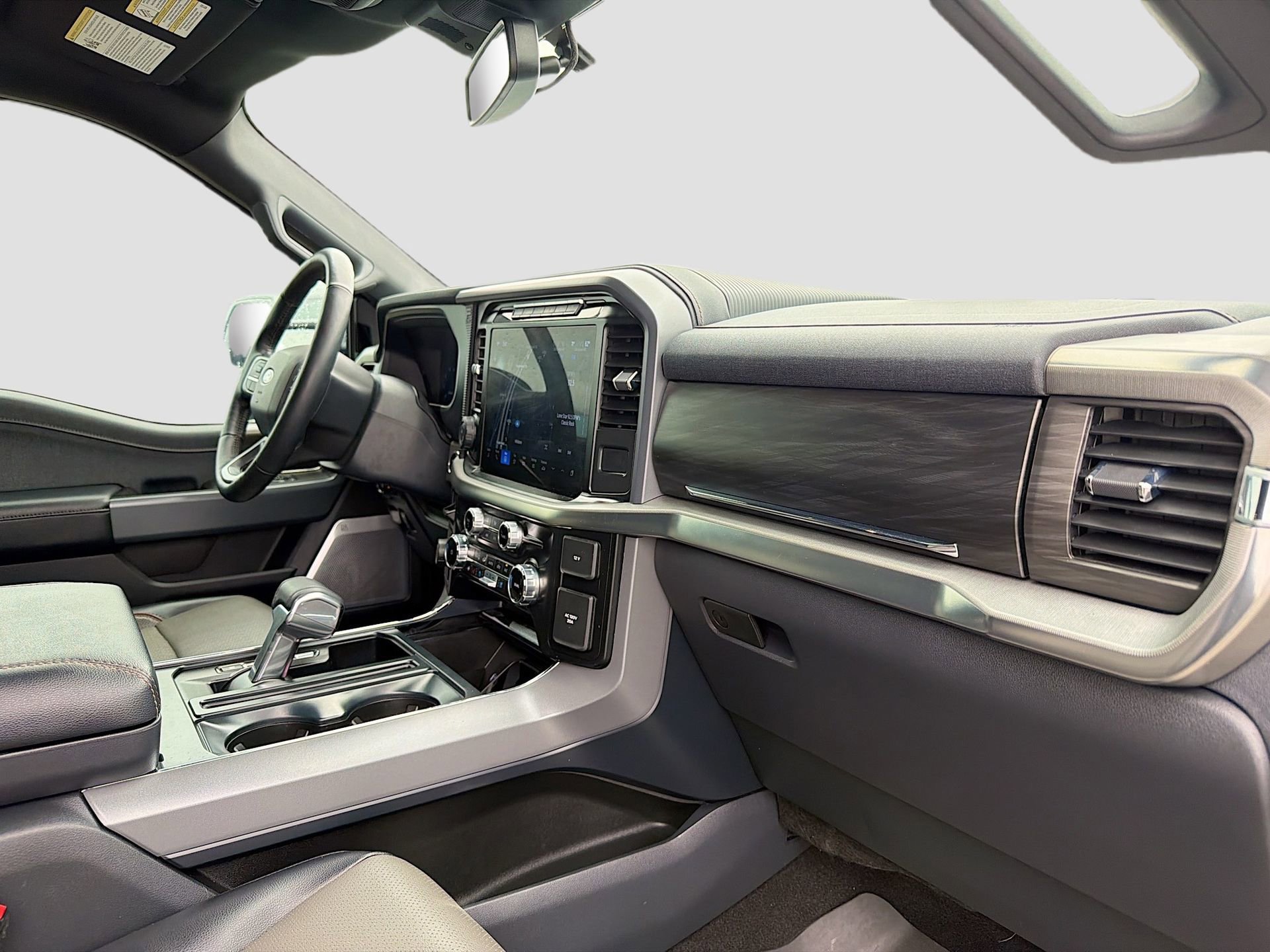 Used 2024 Ford F150 Lariat w/ Equipment Group 502A High image 35