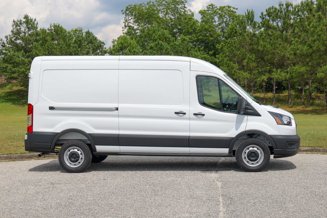 New 2026 Ford Transit 250 148 Medium Roof RWD image 7