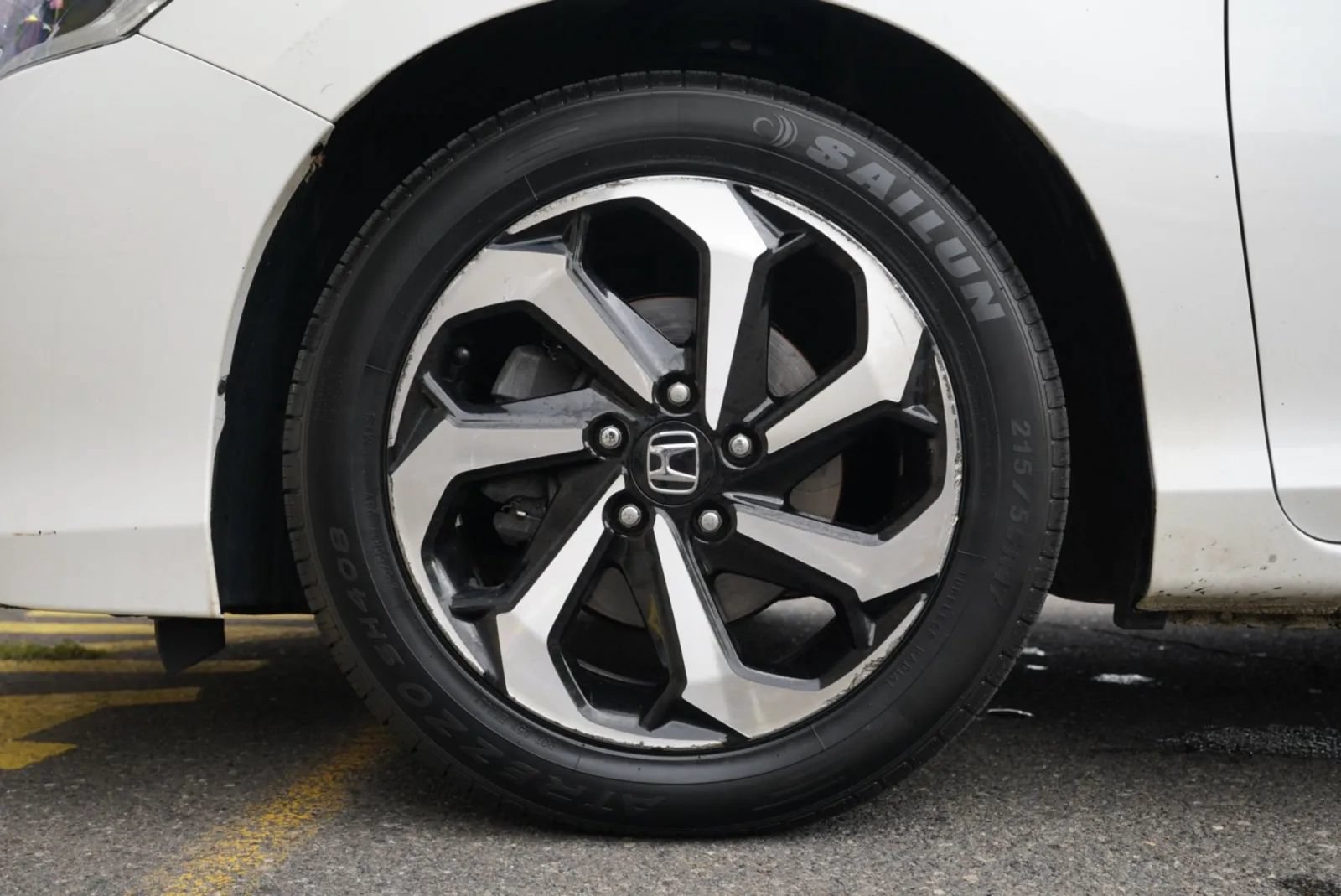 Used 2017 Honda Accord EX-L image 14