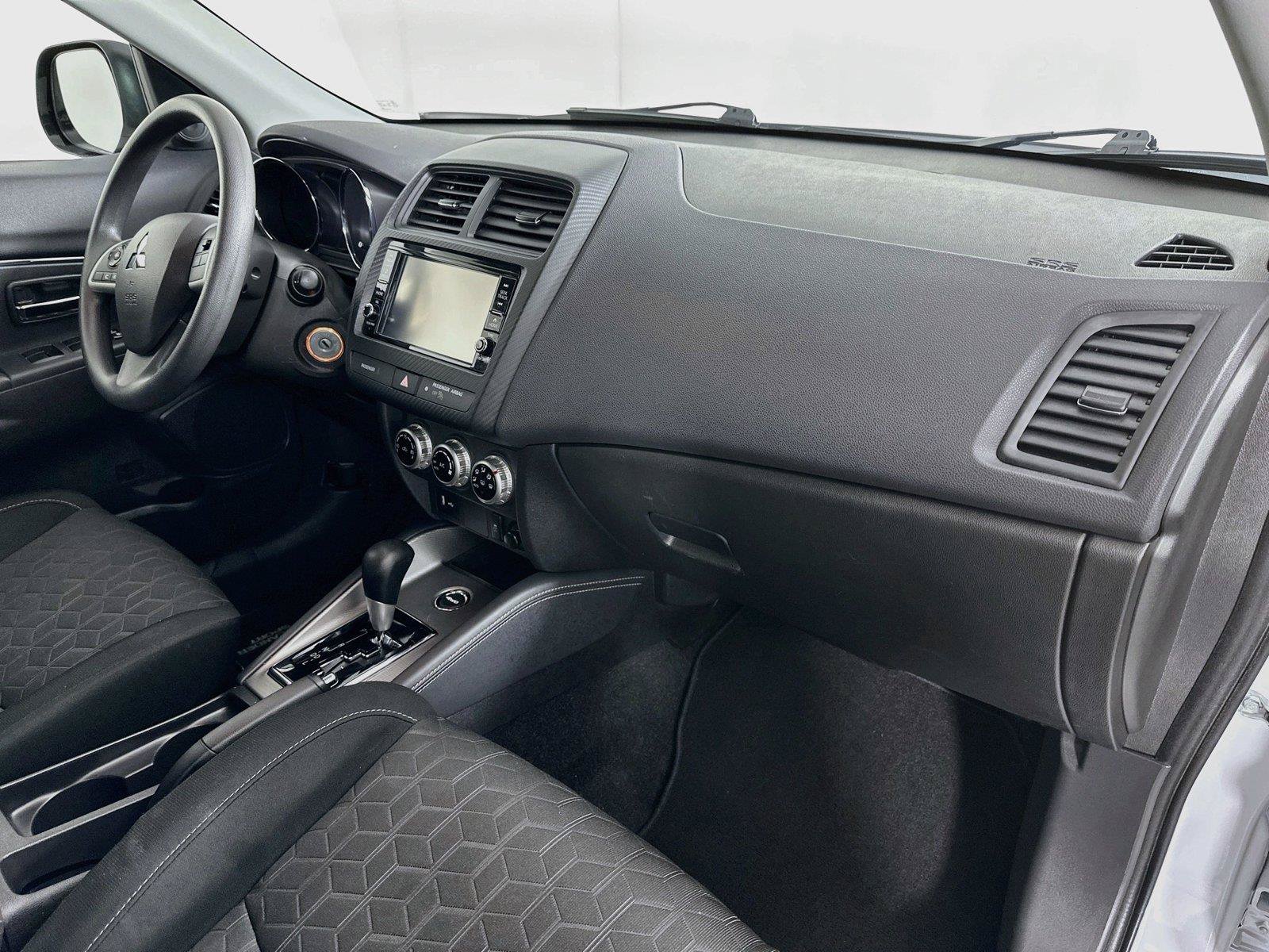 Used 2025 Mitsubishi Outlander Sport ES AWD/4WD image 27
