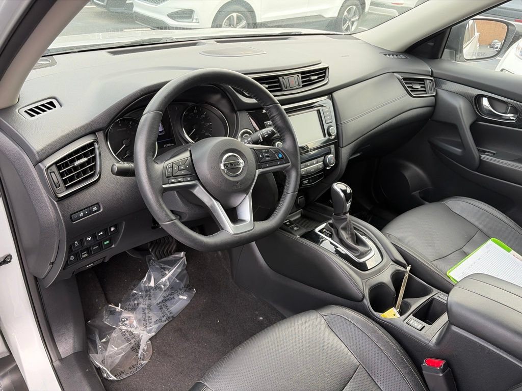 Used 2019 Nissan Rogue SL w/ Premium Package AWD/4WD image 17