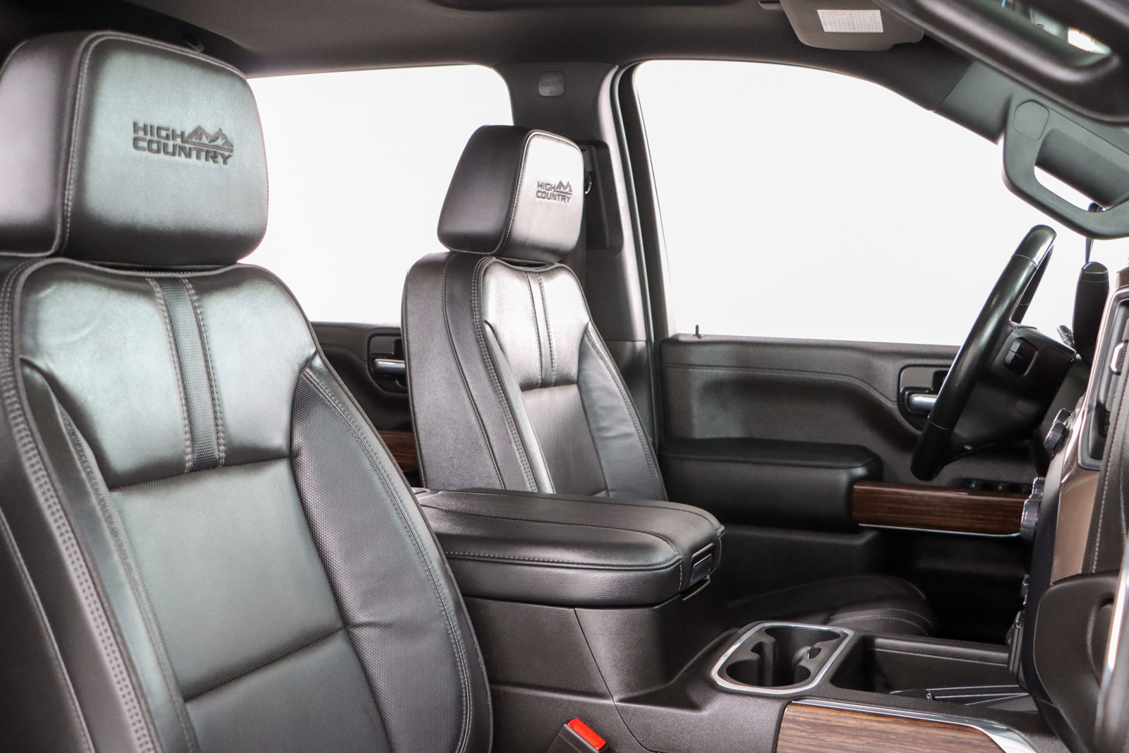 Used 2023 Chevrolet Silverado 2500 High Country w/ Z71 Off-Road Package image 30