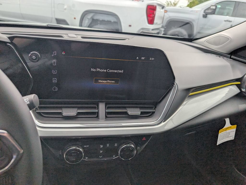 New 2026 Chevrolet Trax LT w/ Driver Confidence Package FWD image 20