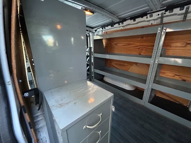 Used 2013 GMC Savana 3500 image 9