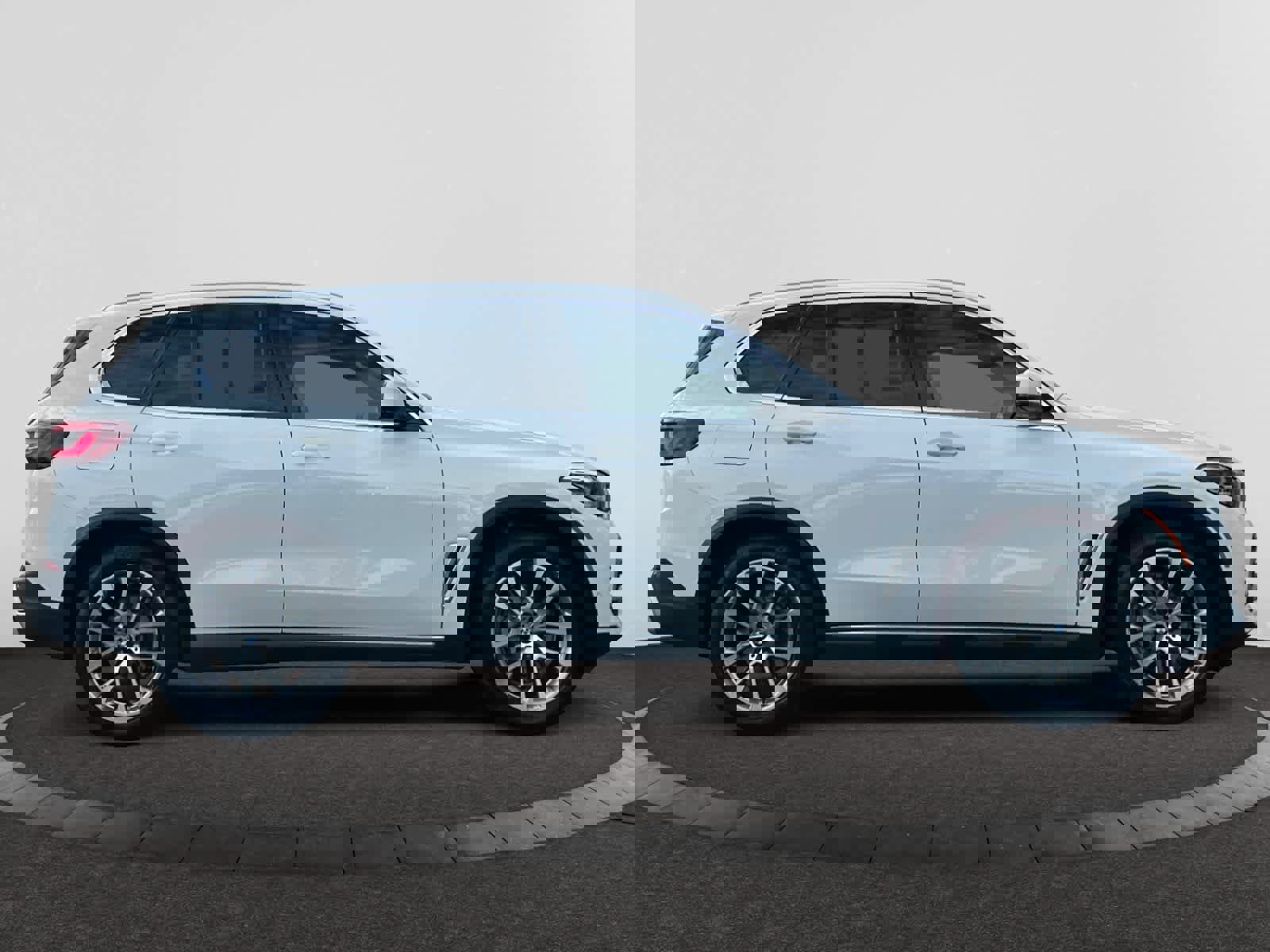 Used 2023 BMW X5 xDrive40i w/ Premium Package image 10