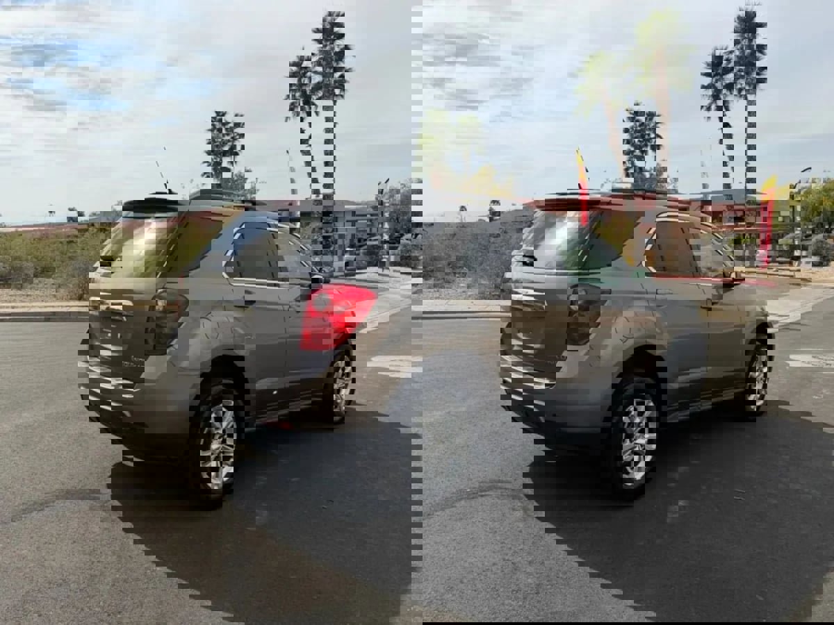 Used 2010 Chevrolet Equinox LT image 4