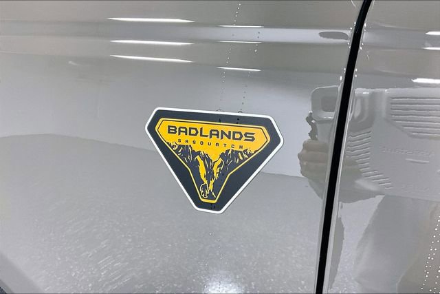 New 2026 Ford Bronco Badlands image 9