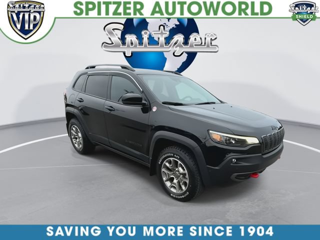 Used 2023 Jeep Cherokee Trailhawk w/ Trailer Tow Group AWD/4WD video 2