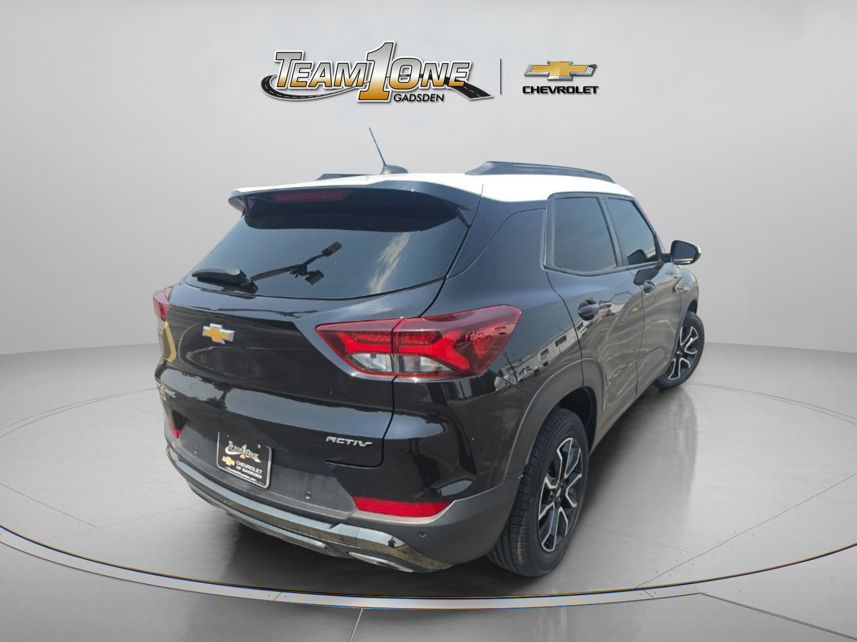 Used 2021 Chevrolet TrailBlazer ACTIV w/ Technology Package FWD image 8
