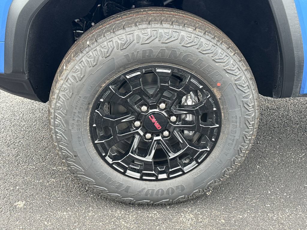 New 2026 GMC Canyon Elevation image 12