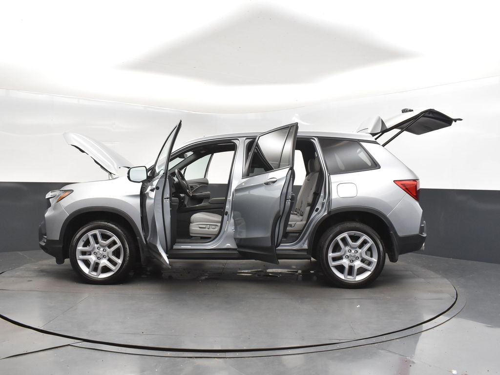 Used 2025 Honda Passport EX-L image 48