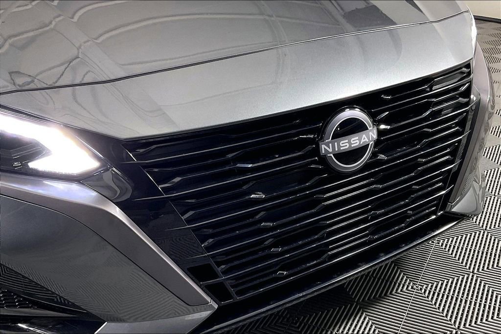 New 2026 Nissan Altima 2.5 SV w/ SV Special Edition Package AWD/4WD image 34