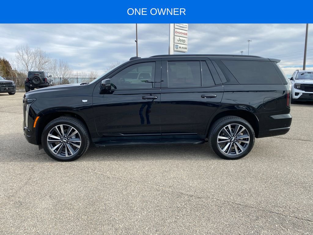 Used 2025 Cadillac Escalade Sport image 3