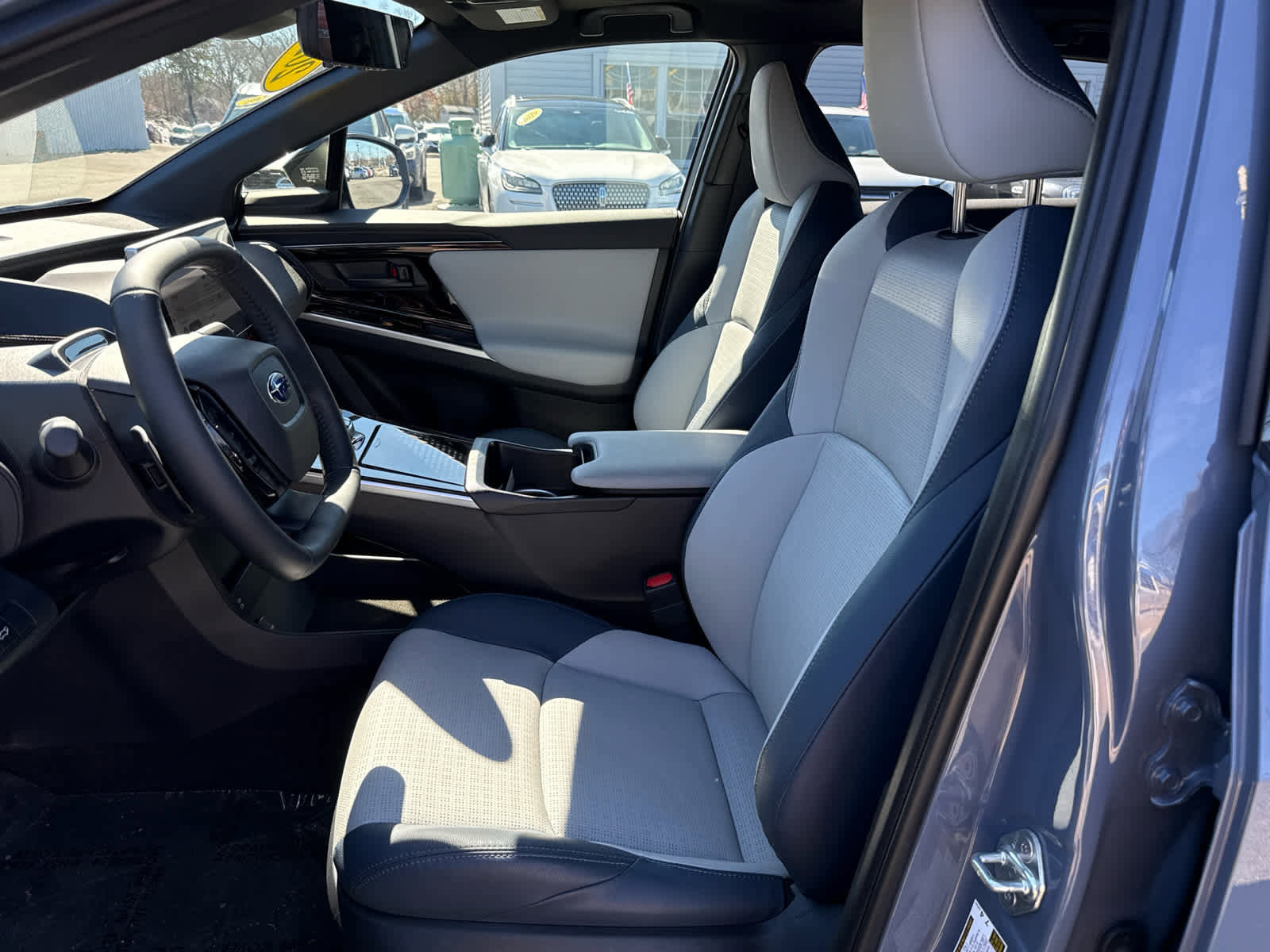 Used 2024 Subaru Solterra Touring image 9