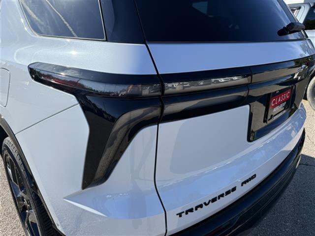 New 2026 Chevrolet Traverse RS w/ LPO, Floor Liner Package image 36