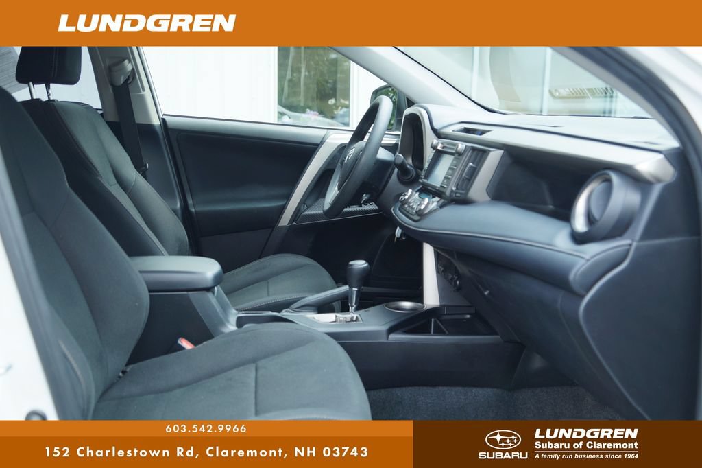 Used 2015 Toyota RAV4 XLE AWD/4WD image 10