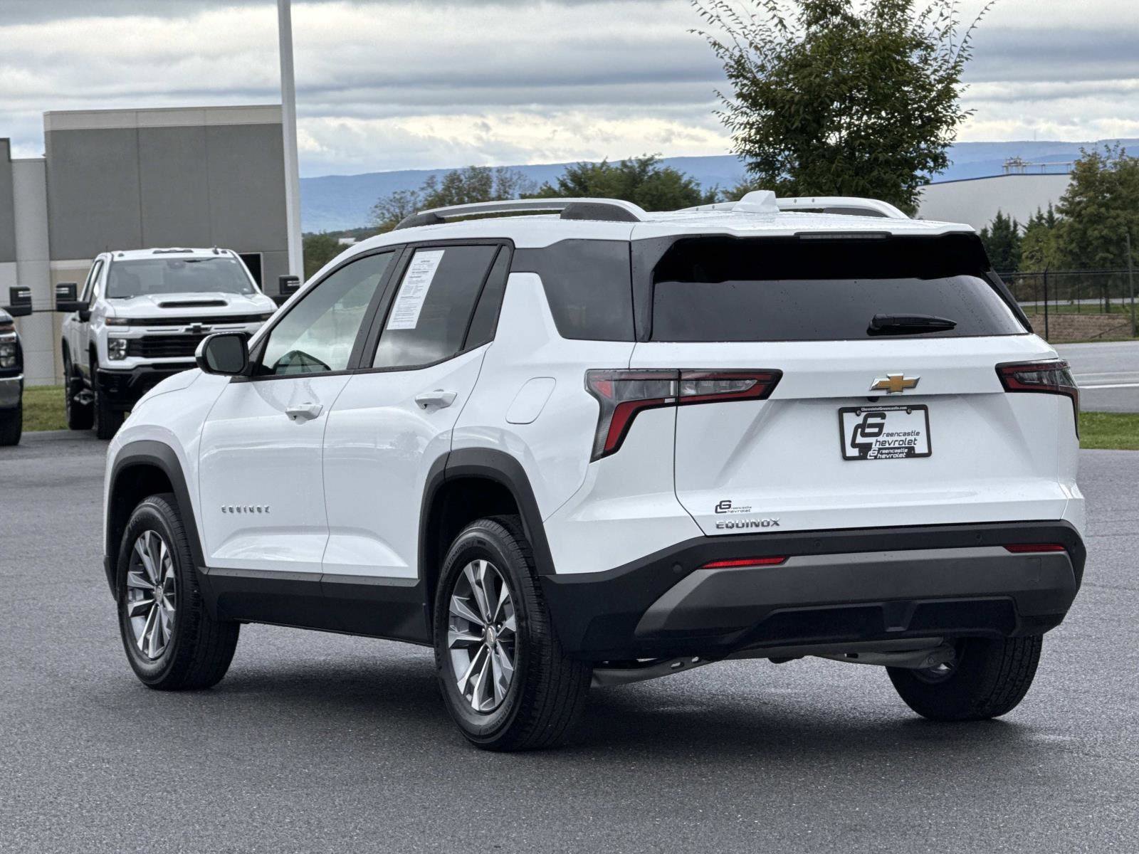 Used 2025 Chevrolet Equinox LT w/ Convenience Package II image 26