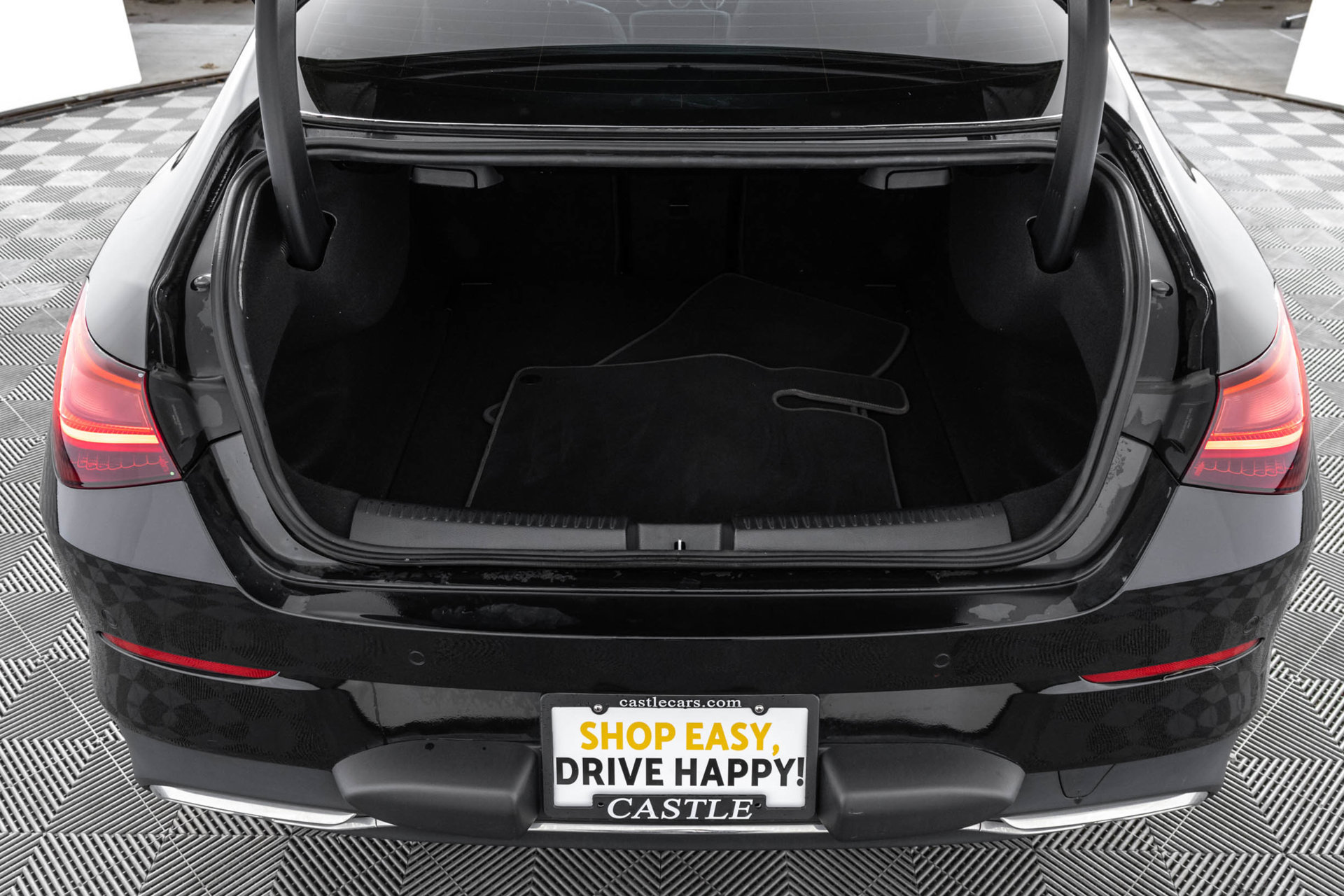 Used 2025 Mercedes-Benz CLA 250 4MATIC image 37