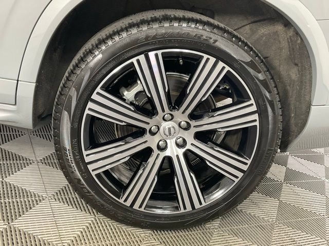 Certified 2025 Volvo XC90 T8 Plus AWD/4WD image 39