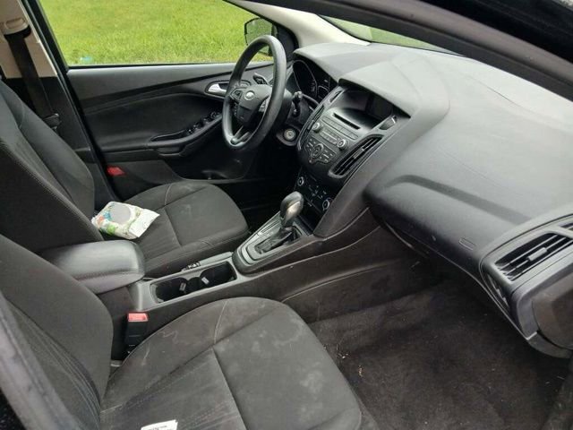 Used 2017 Ford Focus SE FWD image 6