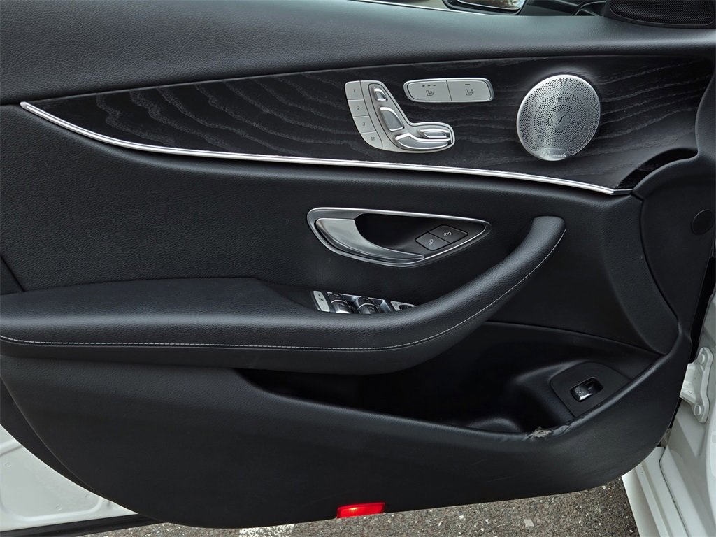 Used 2017 Mercedes-Benz E 300 image 10