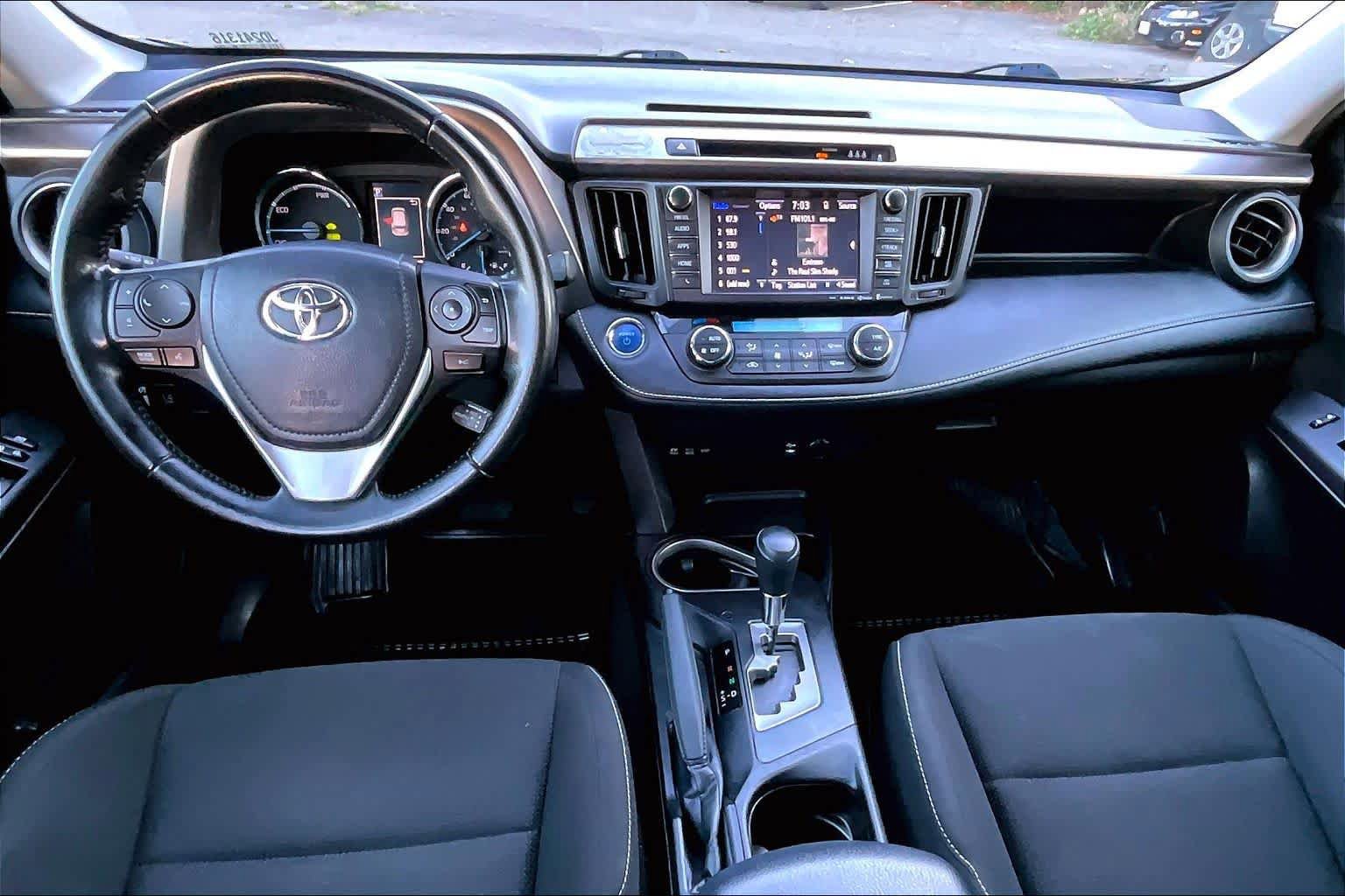 Used 2018 Toyota RAV4 XLE w/ Convenience Package AWD/4WD image 15