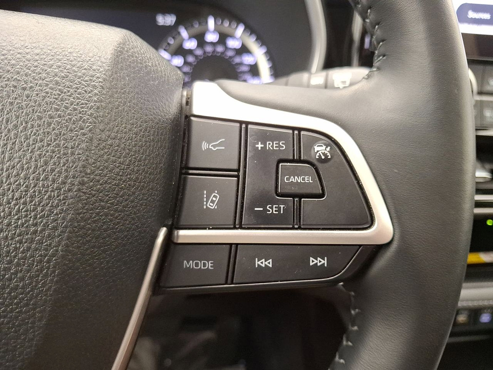 Certified 2024 Toyota Highlander XLE image 18