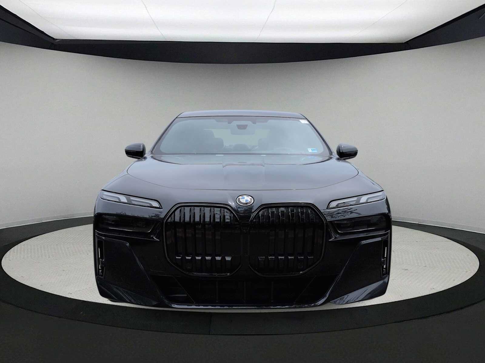 New 2026 BMW i7 xDrive60 AWD/4WD image 3