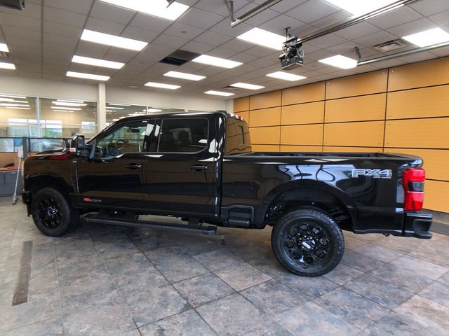 New 2026 Ford F250 Lariat w/ Black Appearance Package AWD/4WD image 5