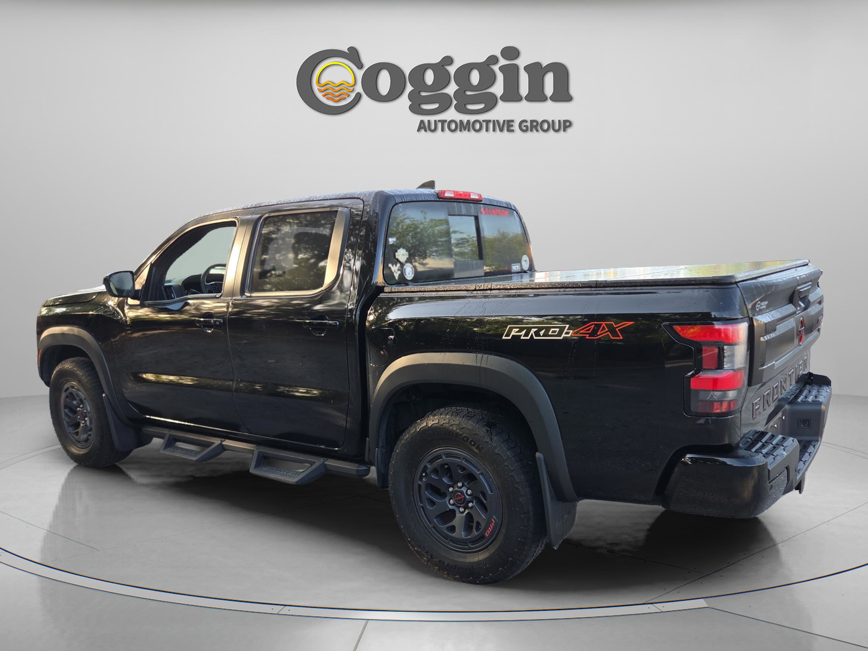 Used 2025 Nissan Frontier PRO-4X image 3