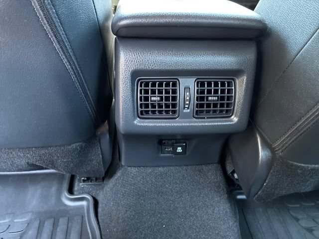 Used 2025 Toyota Camry SE FWD image 17