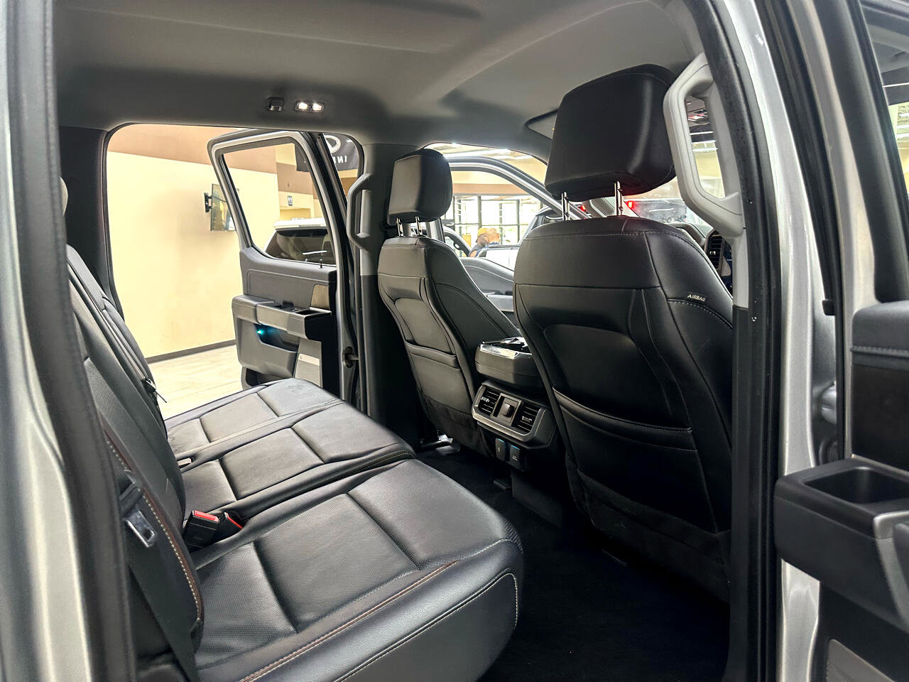 Used 2022 Ford F150 Lariat image 43