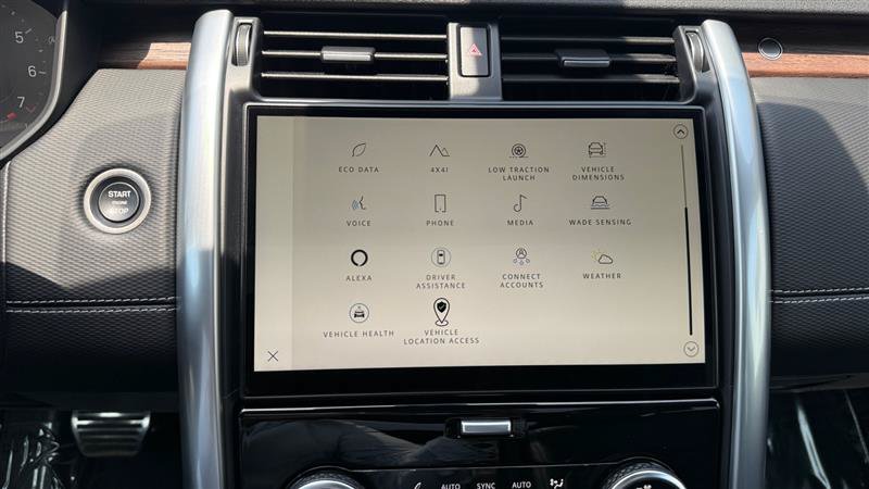 Used 2024 Land Rover Discovery Dynamic SE AWD/4WD image 31