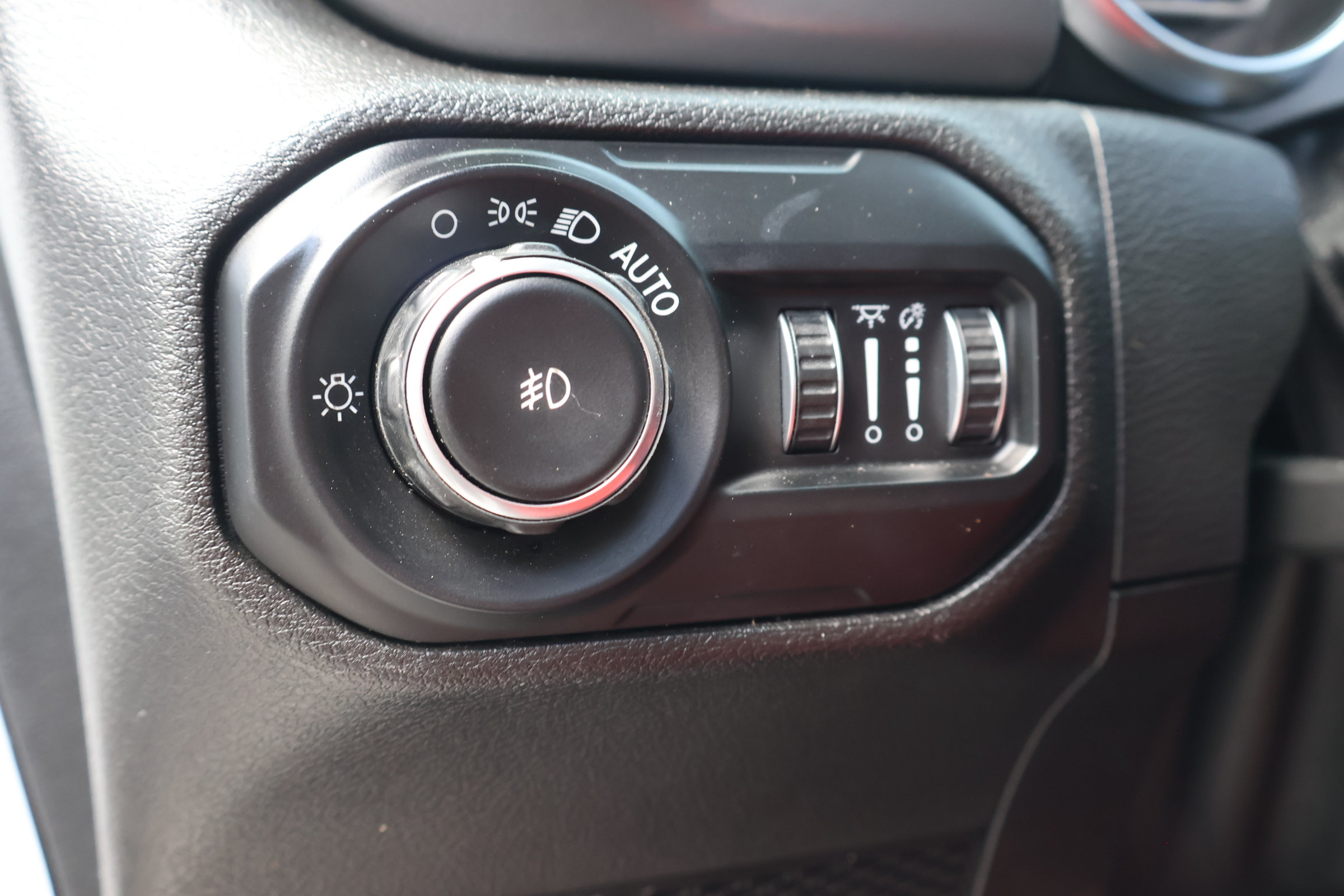 Used 2021 Jeep Wrangler Unlimited Sport AWD/4WD image 17
