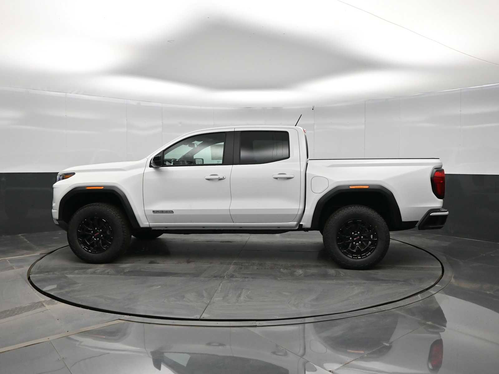 New 2026 GMC Canyon Elevation RWD image 5