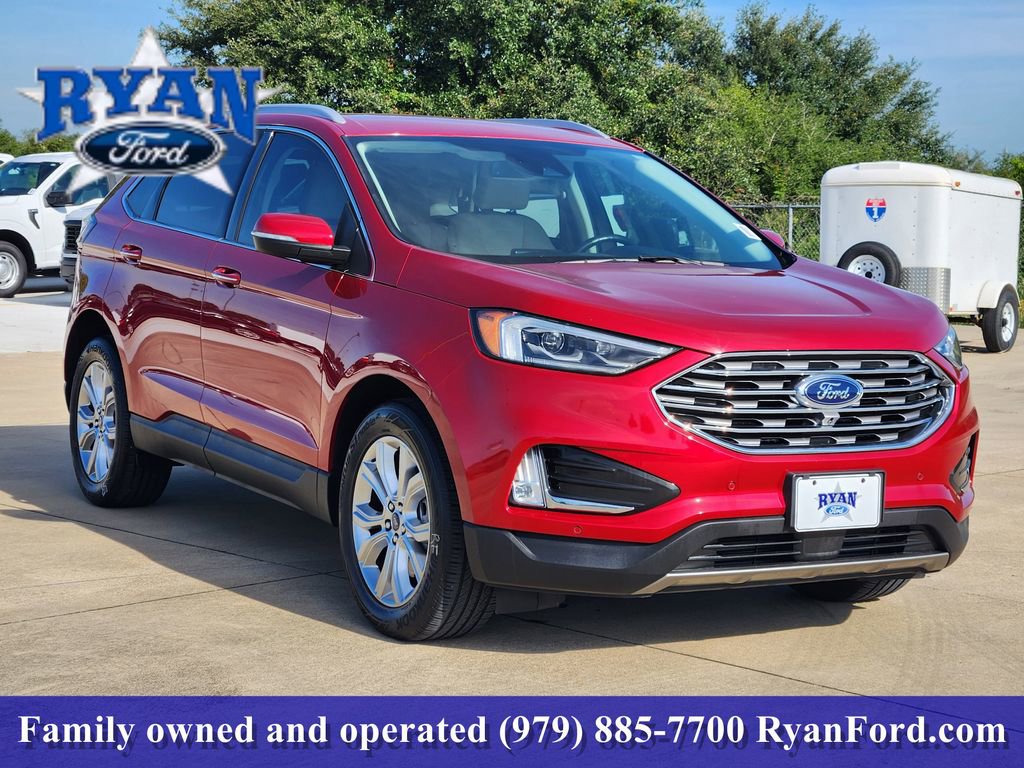 Certified 2022 Ford Edge Titanium w/ Equipment Group 301A AWD/4WD image 2