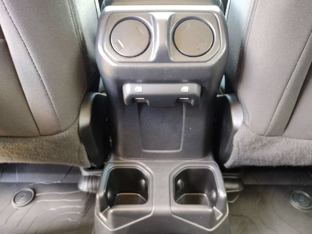 Used 2022 Jeep Wrangler Unlimited Sport AWD/4WD image 10