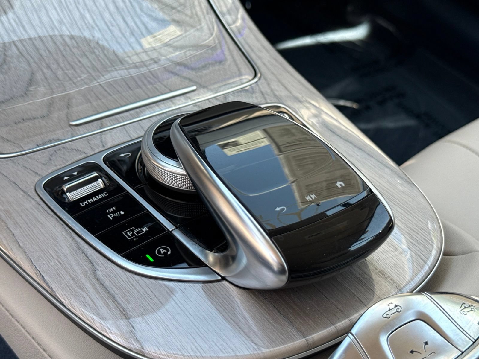 Used 2023 Mercedes-Benz E 450 Cabriolet image 33