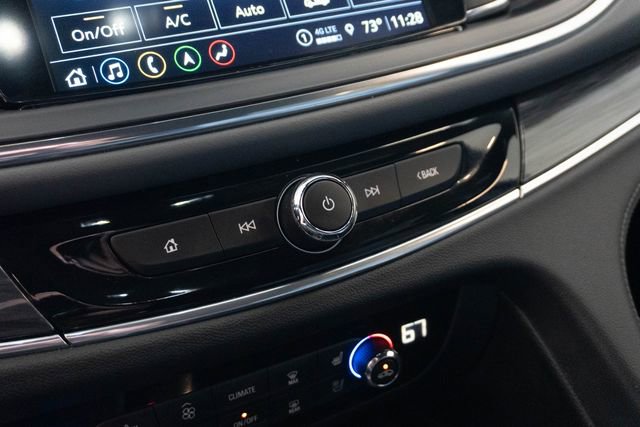Used 2024 Buick Enclave Premium image 25