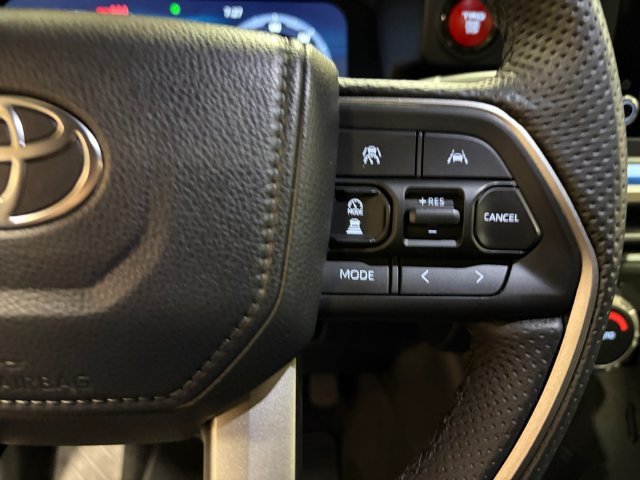 Certified 2026 Toyota Tacoma TRD Off-Road AWD/4WD image 17