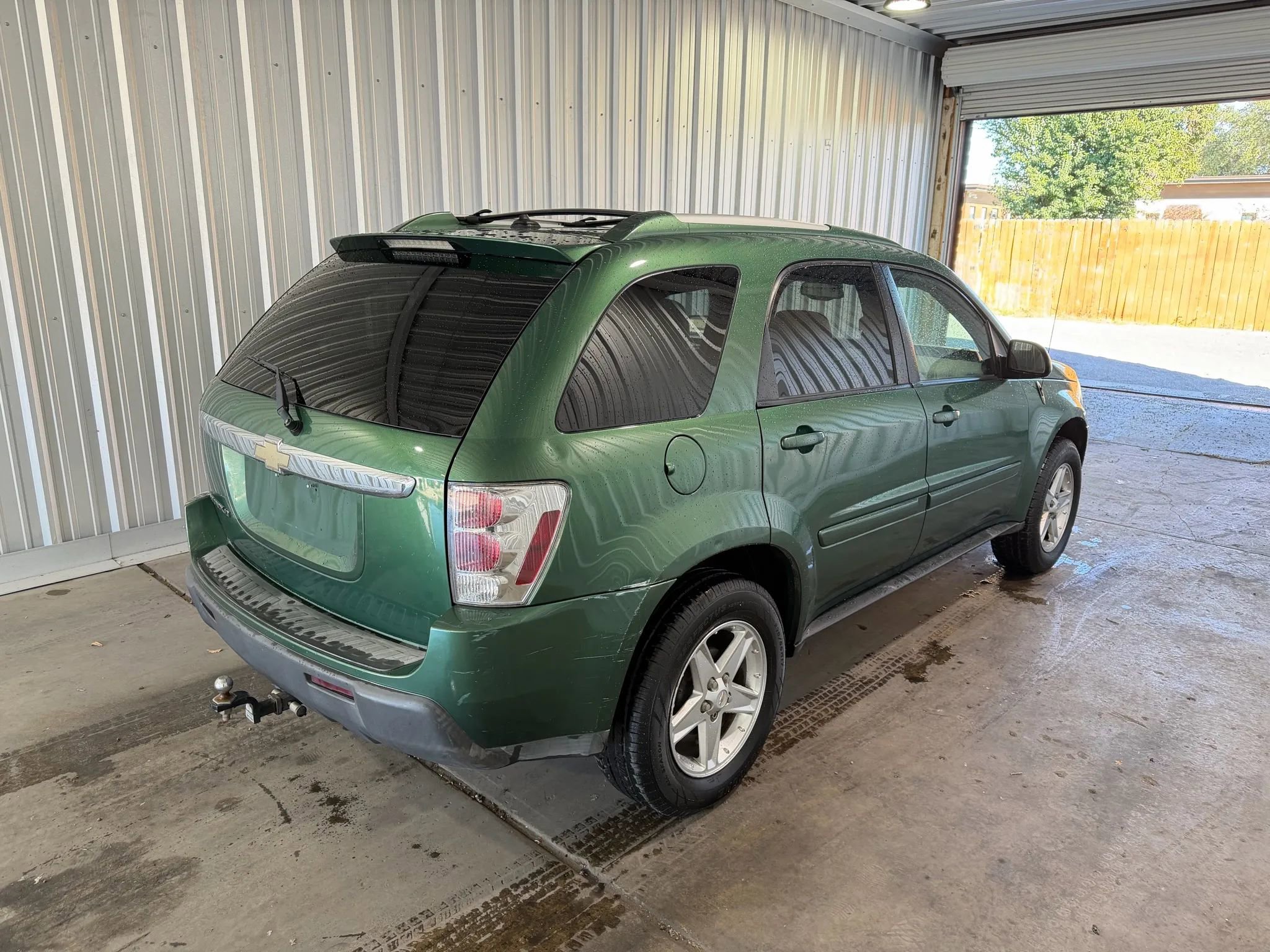 Used 2005 Chevrolet Equinox LT w/ Preferred Equipment Group image 5