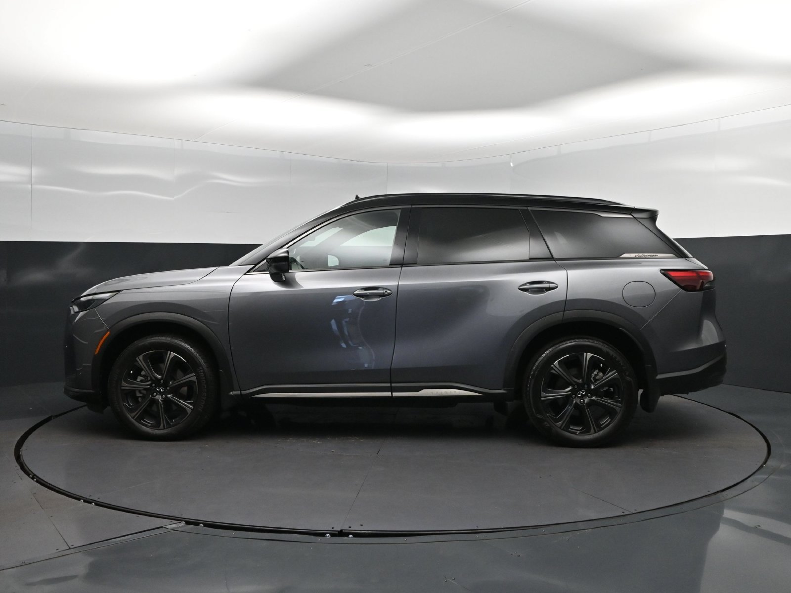 Used 2026 INFINITI QX60 Autograph w/ Dark Cargo Package AWD/4WD image 4