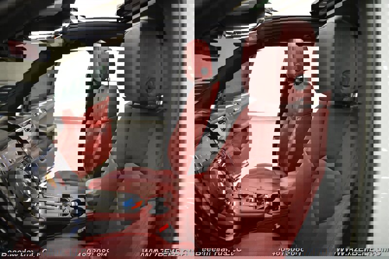 Used 2023 Porsche Macan image 15