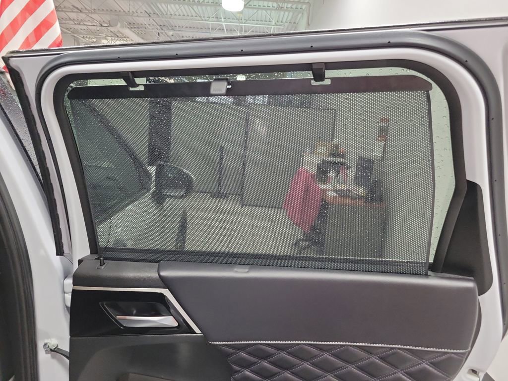 Used 2024 Mitsubishi Outlander SEL image 39